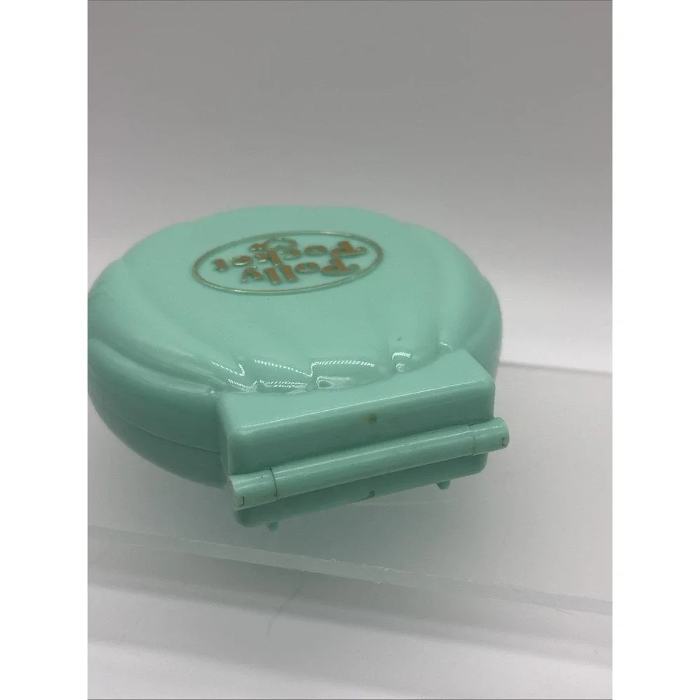 Polly Pocket 1989 Polly's Beach House Bluebird Toys Case Only No Dolls